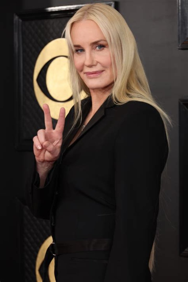 Who Is Daryl Hannah Married To? Daryl Hannah Age, Husband, Height, Weight, Net Worth, And Biography