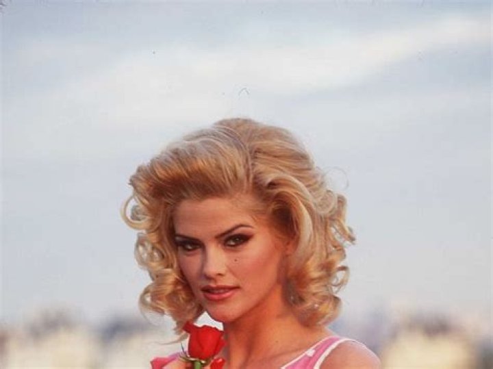 
Who were Anna Nicole Smith’s two husbands and how old were they? All about model’s life ahead of Netflix documentary 